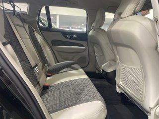 Volvo V60 2.0 D3 Momentum Auto