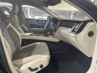 Volvo V60 2.0 D3 Momentum Auto
