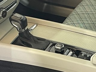Volvo V60 2.0 D3 Momentum Auto