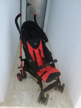 Carrito Plegable Infantil Chicco Rojo/Negro.