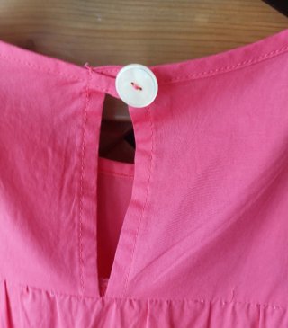 Abito a balze in cotone rosa