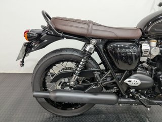 Triumph Bonneville T 120 BLACK