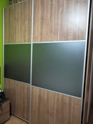 Armario puertas correderas madera y cristal