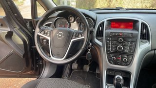 Opel Astra 2014