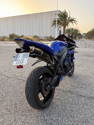 Yamaha R1 2005 Azul