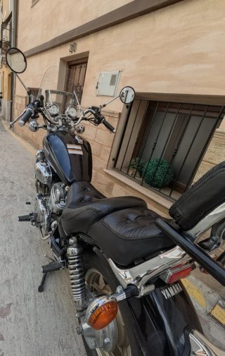 Yamaha XV1100 Virago Negra