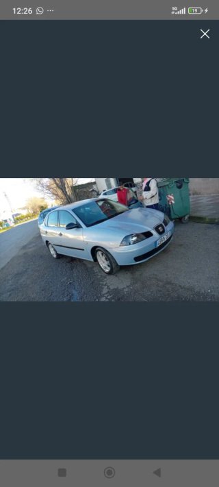 Coche Seat Ibiza Azul