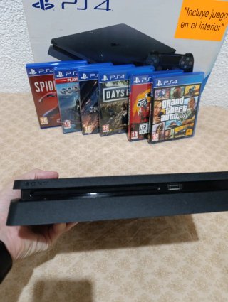 PS4 Slim Nera + 6 Giochi + Controller + Scatola