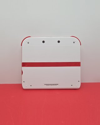 Nintendo 2DS Super Mario Bros. 2 Special Edition