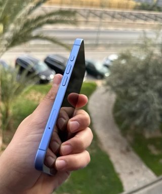 iPhone 16 256 GB Batería 90%