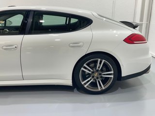 Porsche Panamera 3.0 Diesel 300cv