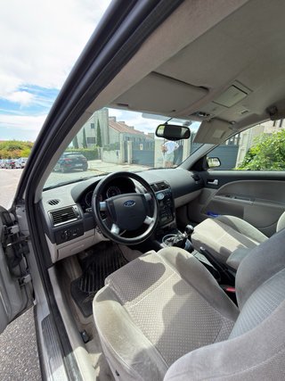 Ford Mondeo 2001