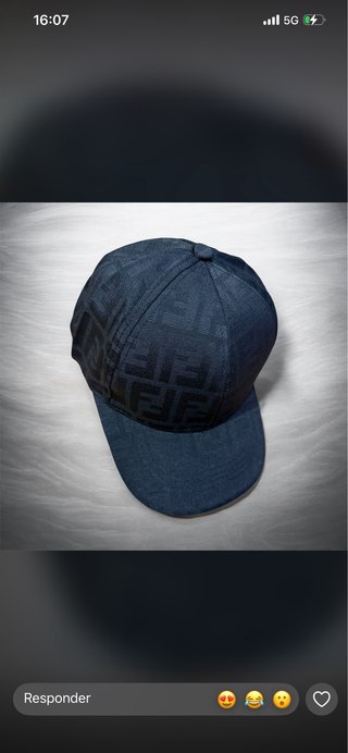 Gorra Fendi Negra y Azul