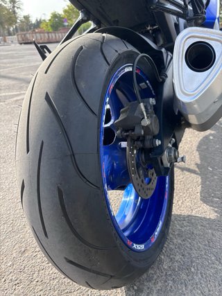 Suzuki GSXR 750 K8 Azul/Blanco