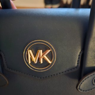 Michael kors tote bag with sling