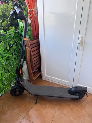 Segway Ninebot F-Series Scooter Eléctrico