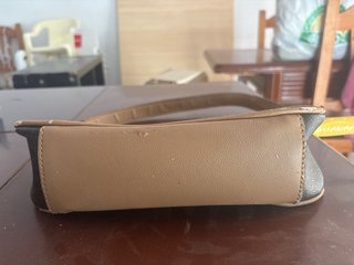 Bolso Guess Mujer Marrón y Beige