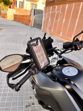BMW F 750 GS modelo Exclusive negra