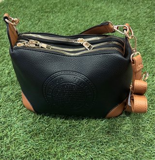 Bolso Negro y Marrón con Cremalleras Doradas