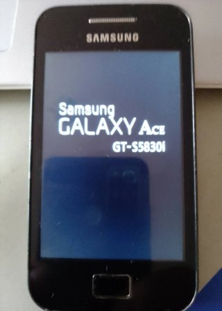 Samsung Galaxy Ace GT-S5830i blanco.