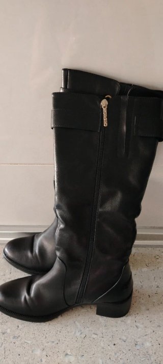 Botas de piel Chika10 negras