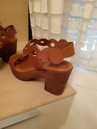 Sandalias en muy buen estado.Talla 37