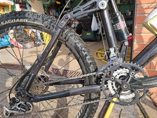 Bicicleta Canyon Nerver in alluminio con nuovi cambi