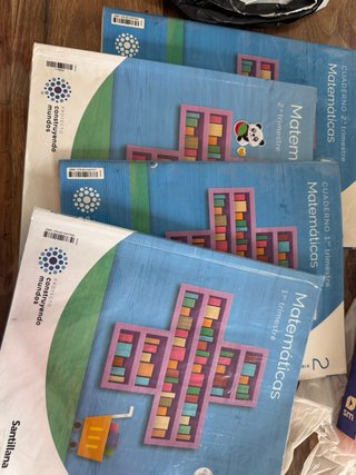 Libros y cuadernos matematicas, 2 Primaria