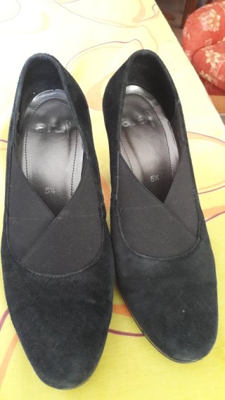 Zapatos de tacón Ara ante negro