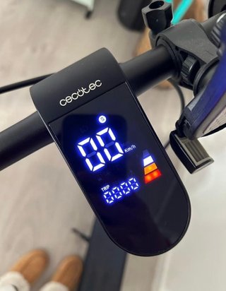 Patinete Cecotec Bongo poco uso