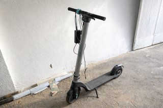 Patinete Eléctrico Cecotec Bongo