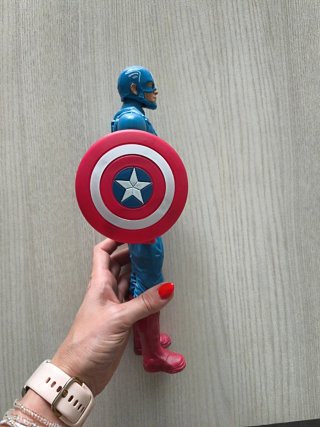 Figura Capitán América 30 cm