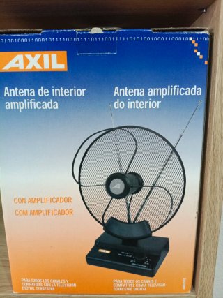Antena interior amplificada AXIL