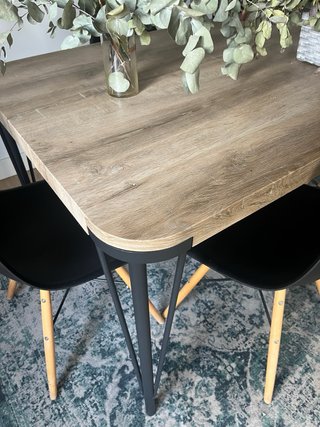 Mesa Comedor Roble + 6 Sillas Nórdicas