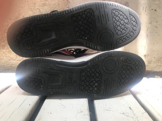 Zapatillas Puma T42 Rojas