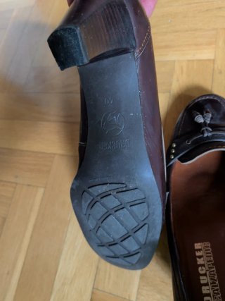 Zapatos Marrones y Rojos. Oferta 2 pares por 10€
