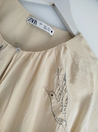 Vestido Zara bordado talla única