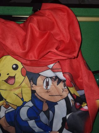 Sudadera Pokémon Pikachu