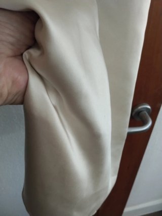 Vestido lencero beige y dorado
