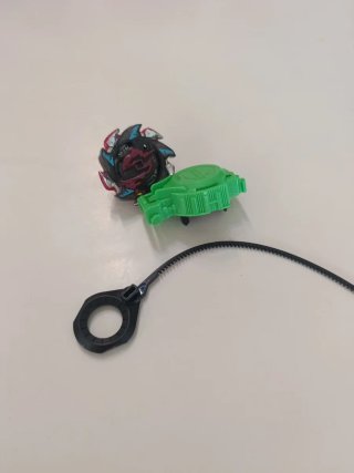 Pack 2 Beyblades con lanzadores