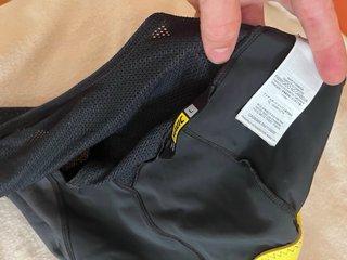 Conjunto Mavic Cosmic Elite Maillot y Culote negro