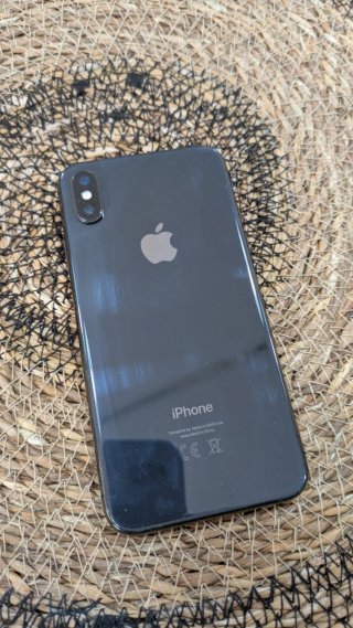 iPhone X