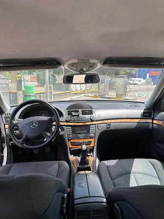 Mercedes-Benz Clase E220 2003 PEGATINA B