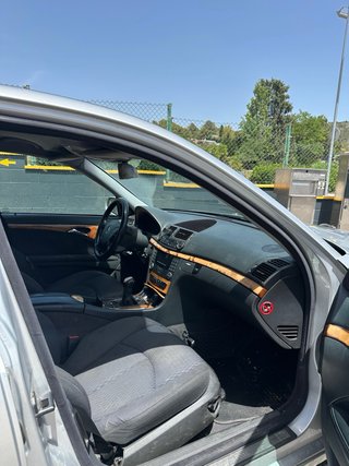 Mercedes-Benz Clase E220 2003 PEGATINA B