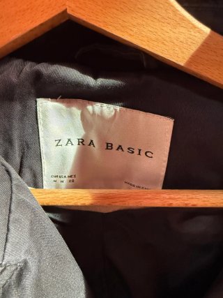Parka Zara Basic Negra