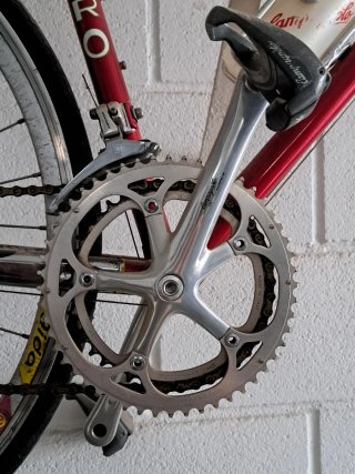 Bicicleta de carretera roja