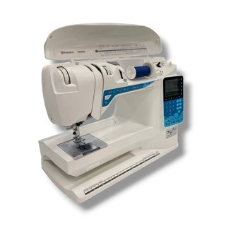 MAQUINA DE COSER HUSQVARNA VIKING OPAL 650 + PEDAL + CABLES + TAPA