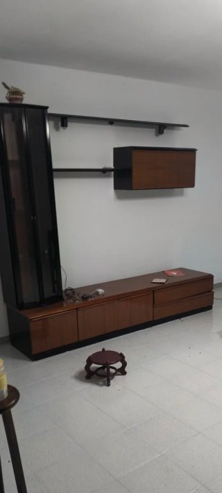 Mueble de TV y vitrina madera y cristal