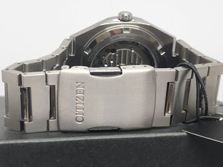 Reloj Citizen Super Titanium NK5020-58P