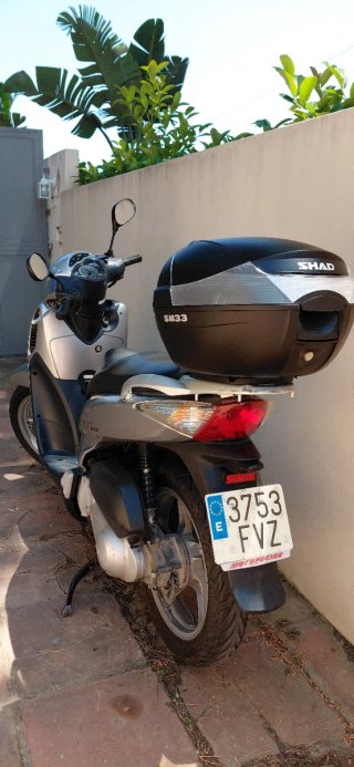 Honda SH125i Scooter Plata